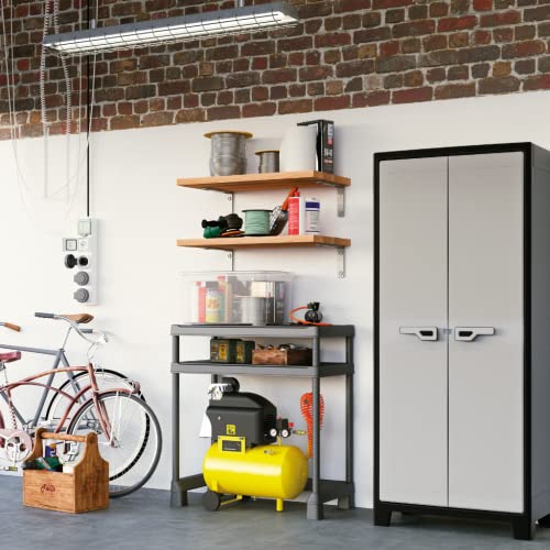 Keter Titan Kunststoffschrank, hoch, schwarz/grau, 80 x 44 x 182 cm, inkl. 4 Einlegeböden mit je 30kg Tragkraft, für drinnen und draußen, UV  und wasserbeständig, aus 70% recycelten Materialien : Küche, Haushalt &amp; Wohnen